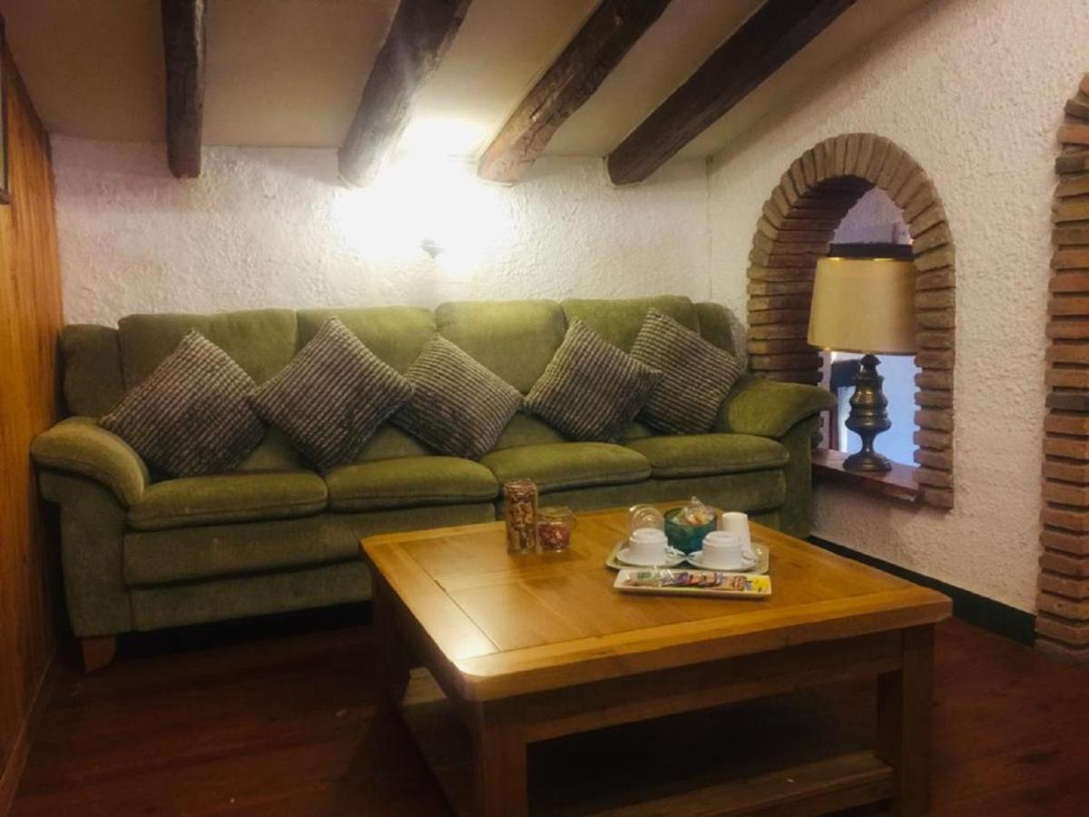 Bed and Breakfast Mas Rosich Alcover Екстер'єр фото